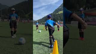 Vollständig regeneriert vom freien Tag geht es voller Motivation wieder auf den Trainingsplatz [upl. by Kronick]