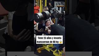 Tiene 23 años y levanta mancuernas de 80 kg gym fitness powerlifting bodybuilding [upl. by Tomasz]