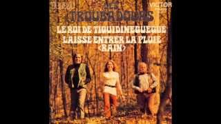 LES TROUBADOURS  Laisse entrer la pluie Jose Feliciano Cover 45T  1971 [upl. by Ellehcam]