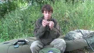 Terry Hearn ties a Hinged Stiff Rig [upl. by Bianka]