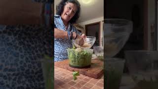 Pesto al basilico con le noci spettacolari [upl. by Rox]