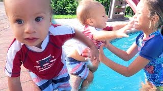 😊 SISTER TEACHES BABY BROTHER TO SWIM BABY LAUGHS UNCONTROLLABLY 😂 [upl. by Atsyrk]