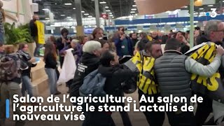 Salon de lagriculture Au salon le stand Lactalis de nouveau visé [upl. by Narrad872]