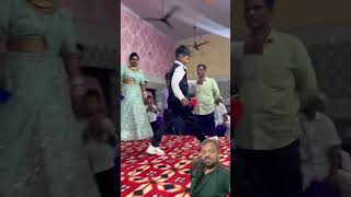 Nadaan hai  Shadiyo ka triand love weddingdancesteps wedding dance marriage shadi groupdance [upl. by Saree507]