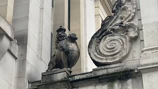 Royal Crest Astrotheology Symbolism  St Pauls London 🦁♌️☀️🏴󠁧󠁢󠁥󠁮󠁧󠁿🦄♋️🌙🏴󠁧󠁢󠁳󠁣󠁴󠁿 [upl. by Cristen]