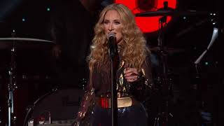 Lee Ann Womack Performs Willie Nelsons quotThree Daysquot Live [upl. by Atteroc]