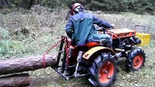 Kubota B6000 beim Holzrücken [upl. by Lorre905]