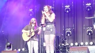 Hannah Ellis Wine Country live  Carowinds 071924 [upl. by Aihcats784]