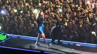 Fedez  Magnifico ft Francesca Michielin live Mediolanum Forum 21032015 [upl. by Akirre]