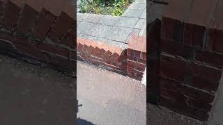 How NOT to lay bricks Bad brickwork [upl. by Noirb]