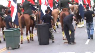 Los más aplaudidos desfile militar 2011 y los cueros golo golo Limandocom [upl. by Johnathan751]