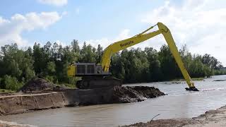 Hitachi ZX 8703 STC Longreach excavator  Boskalis [upl. by Palmore]