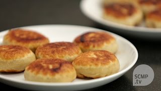 How to make panfried meat buns filled with pork and chives [upl. by Gildus923]