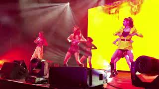 Itzy  Cherry Itzy Premiere Showcase Tour Itzy Itzy in Houston [upl. by Ytak6]