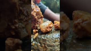 Rock Cracking for Crystal gold gems crystals shorts satisfying gemstones roughgems natural [upl. by Weig230]