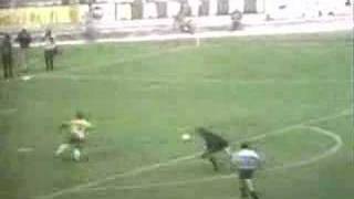 Pele dummying Goalkeeper at World Cup [upl. by Meaghan769]