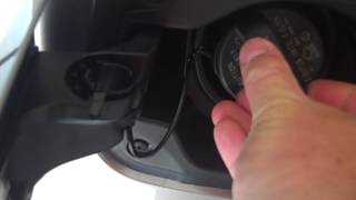 2014 IS 250 AWD Gas Door Demonstration [upl. by Biddy]