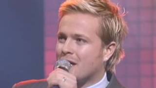 WESTLIFE MACK THE KNIFE SHES THE ONE ITV 18 12 04 VJS [upl. by Yadrahs]