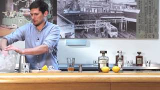 How To  Disaronno sour [upl. by Forbes]