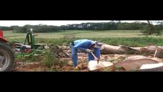 Cutting Firewood in Australia  Part 4 Hydraulic Splitting [upl. by Tiossem]