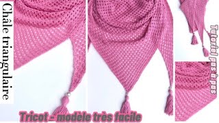 Châle triangulaire moderne aux pompons à franges▫️Tricot très facile▫️Knitted shawl▫️Très tendance [upl. by Carlina]