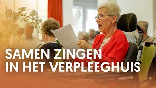 Sfeerimpressie samen zingen in Verpleeghuis Riederborgh met Remko Harms  Nederland Zingt [upl. by Nek]