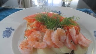 Danish Openfaced Potato Seafood Sandwich ❤️ Smørrebrød med Kartoffel Rejer Laks og Rogn [upl. by Palocz]