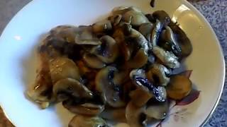 Scaloppine di pollo ai funghi [upl. by Zetrok]