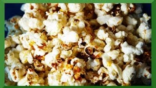 Popcorn selber machen süß im Topf ganz einfach karamellisiert in 10 Minuten ohne Popcornmaschine [upl. by Chastain]