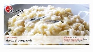 Risotto al gorgonzola [upl. by Enitnemelc]