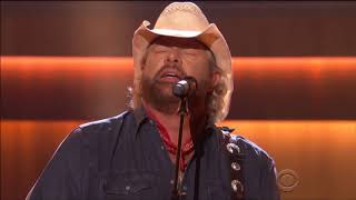 Toby Keith performs quotWhos Your Daddyquot live in concert 2017 ACM Honors Awards HD 1080p [upl. by Palmore945]