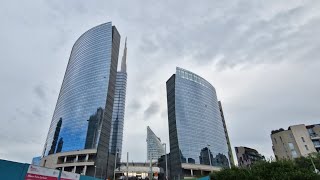 CENTRO DIREZIONALE MILANO  PIAZZA GAE AULENTIBOSCO VERTICALETORRI UNICREDITSOLARIADIAMANTE [upl. by Amelus]