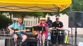 “Smoky Mountain Boogie” covered by Lon ampLena live at The Farmers Market in downtown MaryvilleTn [upl. by Cupo]