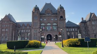 Toronto Walking Tour  Legislative Assembly up to Bennett Gates Park toronto canada queen king [upl. by Annaya240]