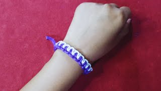 DIY Two Color Paracord Bracelet Tutorial [upl. by Lohman]