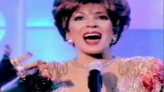 Shirley Bassey  GOLDFINGER  Diamonds Are Forever 1997 Live [upl. by Odnumde]