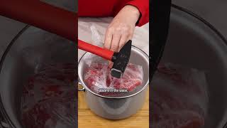 Trick to defrost a piece of meat in 15 minutes [upl. by Birmingham]