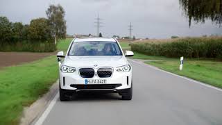 Der BMW iX  Herausragende Effizienz und hohe Reichweite dank BMW eDrive Technologie [upl. by Hilton485]