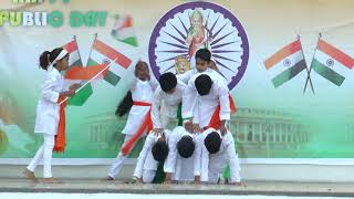 Ye vatan ye vatan aabad rahe tu  HD English Medium School Republic Day Dance  201819 [upl. by Asiar]