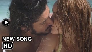 Bhaag Milkha Bhaag song Zinda Farhan Akhtar has a fling with a brunette [upl. by Lenroc456]