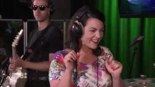 Caro Emerald  Quicksand  Live bij Evers Staat Op [upl. by Ativet]