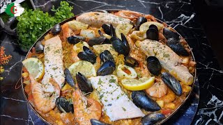 البايلا الطبق الإسباني المشهور بفواكه البحر و السمك 🐟من أروع وألذ الأطباق😋 La Paella [upl. by Alli]