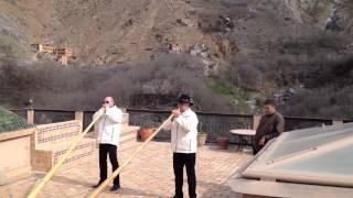 Improvisation devant le Toubkal 4167M au Maroc Rolf Birchler et Alexandre Jous [upl. by Atinev]