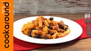 Pasta al sugo di salsiccia e olive nere  Primo piatto buonissimo [upl. by Yesnil947]