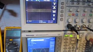 100 Capacitor selfresonance measured with an oscilloscope and signal generator  how to tutorial [upl. by Birmingham950]