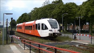 Spoorwegovergang Zuidbroek  Dutch railroad crossing [upl. by Litton]