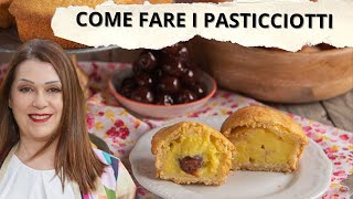 Pasticciotti fatti in casa ricetta e ingredienti [upl. by Eelyram]