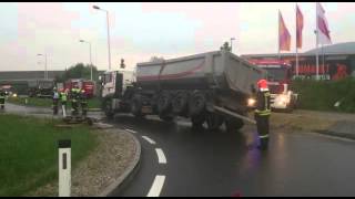 LKW Bergung Rutzenmoos  15052015 [upl. by Anirehtak]