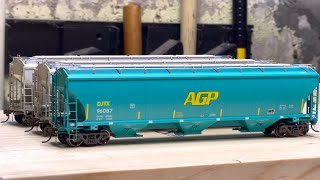 Review Athearn Genesis 5161 Covered Hopper 2023 Release  HO [upl. by Thora]