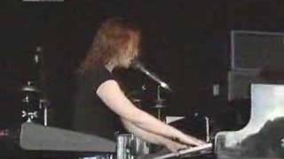 Tori Amos  Cornflake Girl Glastonbury 98 [upl. by Len]